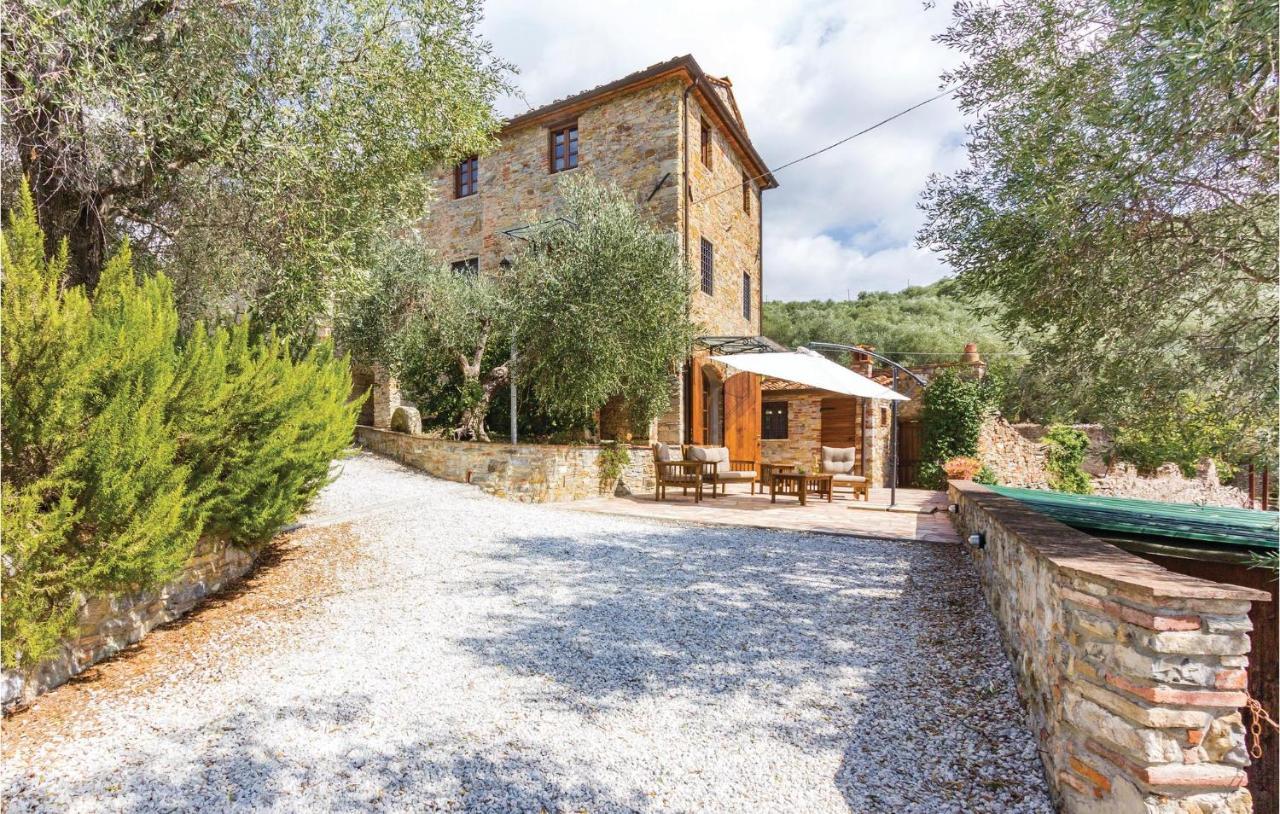Beautiful Home In Pieve A Elici -Lu- With Kitchen Massarosa Exterior photo